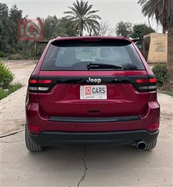 جیپ گراند شیرۆکی